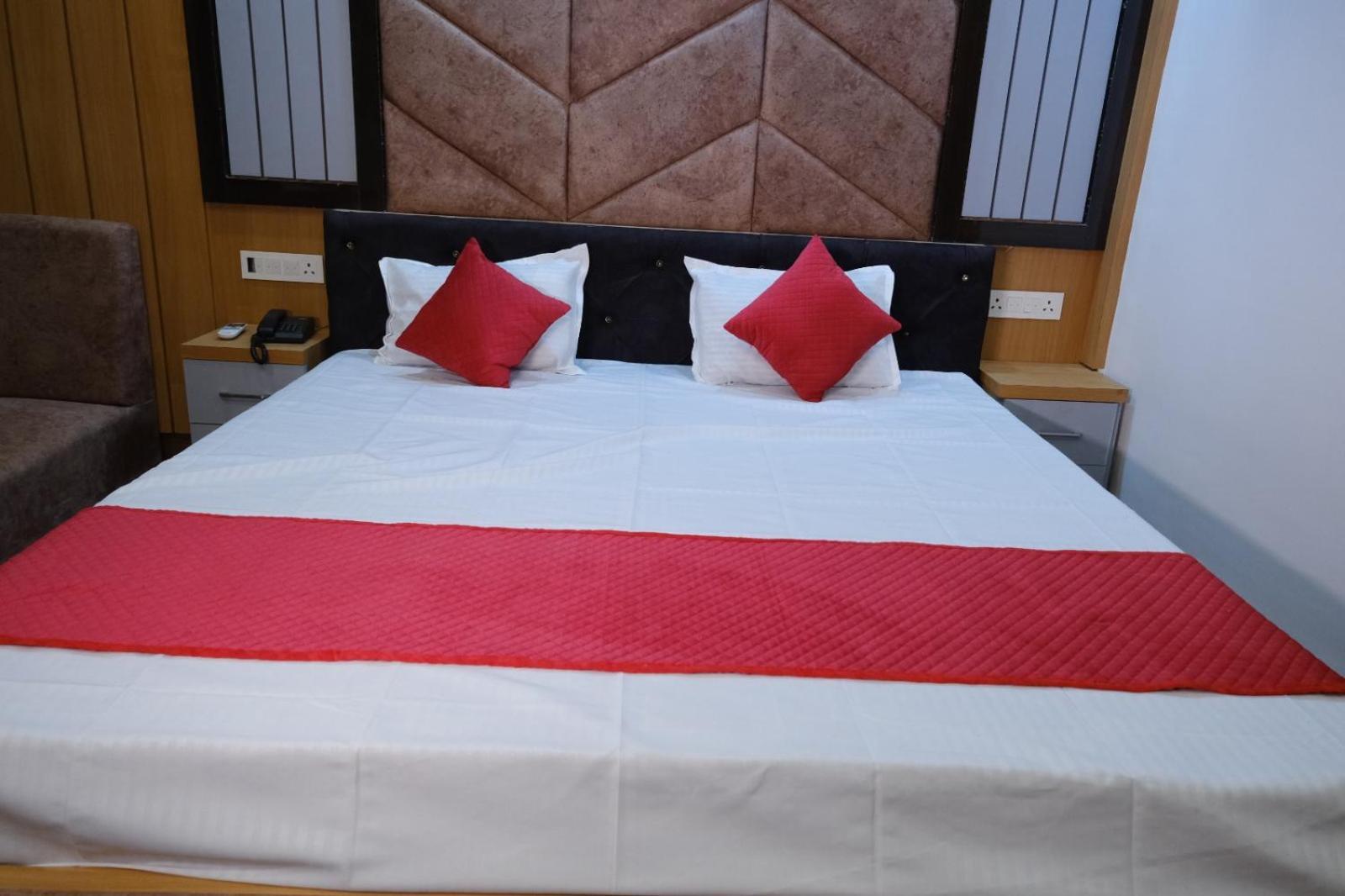 דאוגהאר Hotel Golden Continental מראה חיצוני תמונה