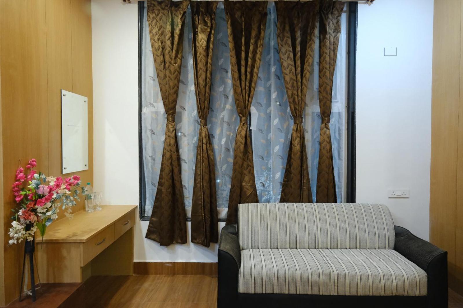 דאוגהאר Hotel Golden Continental מראה חיצוני תמונה